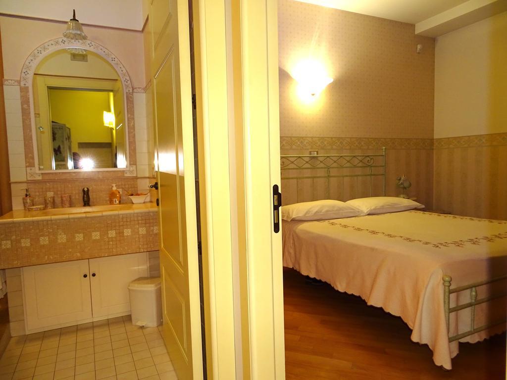 Villa Gioia Rooms Montegranaro Camera foto