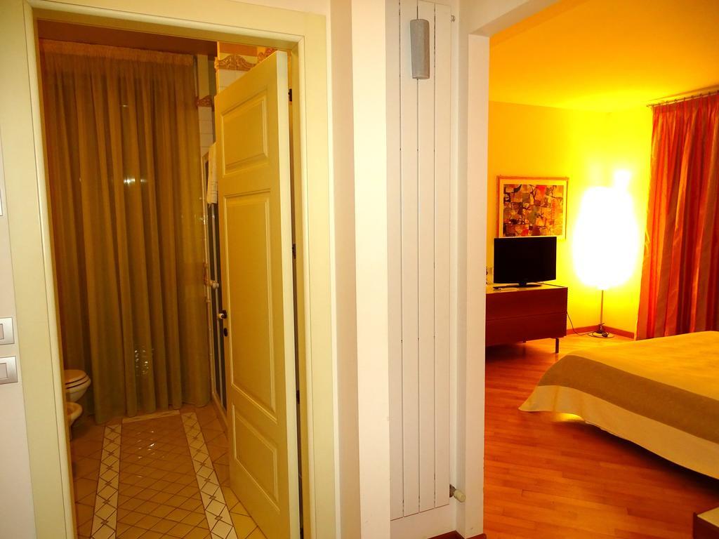 Villa Gioia Rooms Montegranaro Esterno foto