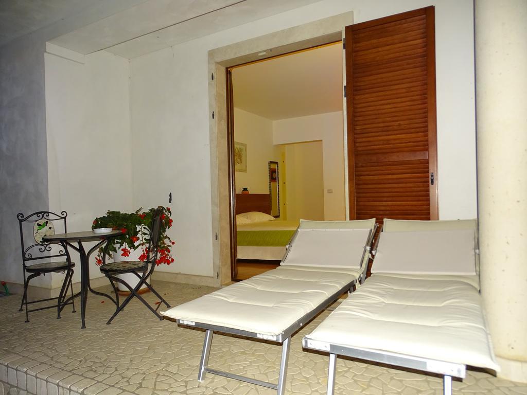 Villa Gioia Rooms Montegranaro Esterno foto