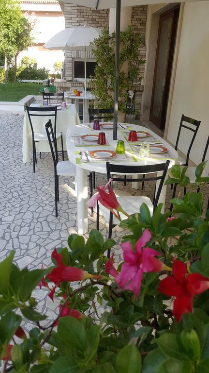 Villa Gioia Rooms Montegranaro Esterno foto